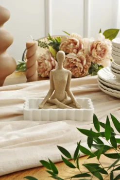 Dekoracje - Ozdoby-CN-216 Figurka Pearl 101
