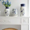 Wazony, Doniczki I Kosze Na Kwiaty|Dekoracje - Ozdoby-CN-175 Wazon ceramiczny Pavone 43 (biały/niebieski)